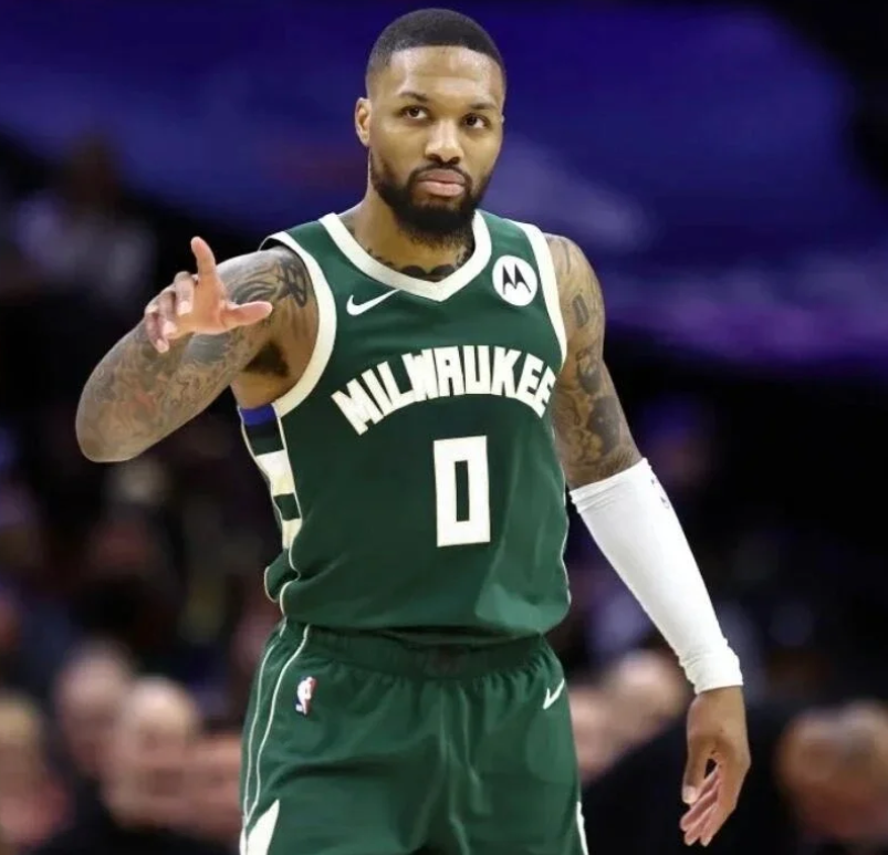 雄鹿队内部矛盾曝光,球员关系紧张 雄鹿队内部矛盾曝光,球员关系紧张