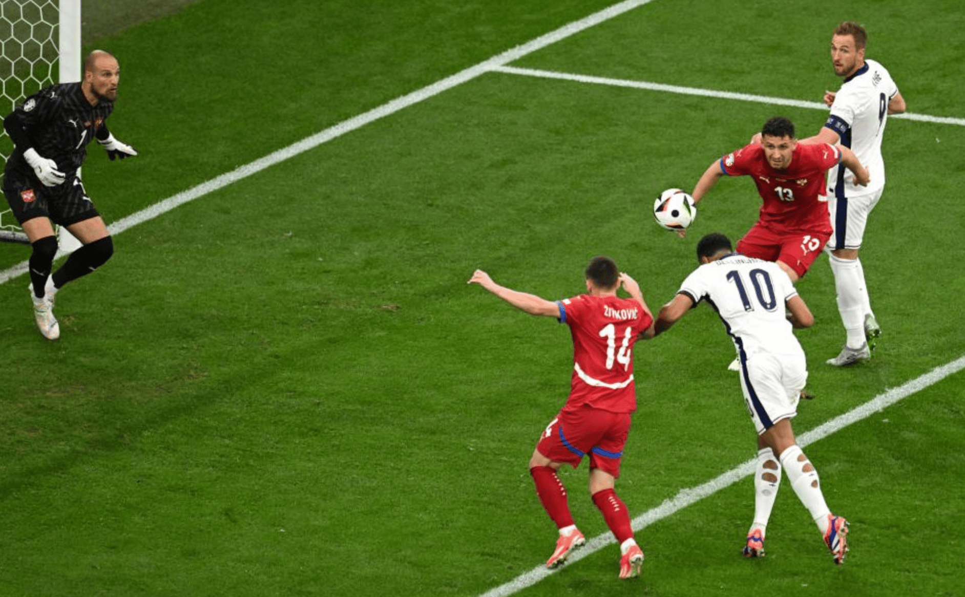 英格兰队实力不俗，赢得欧预赛关键战