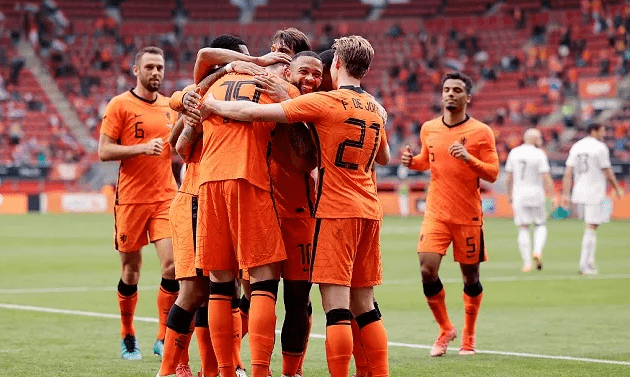 杏彩体育亚洲官网-雷加利斯队遭遇失利，小组赛提前结束