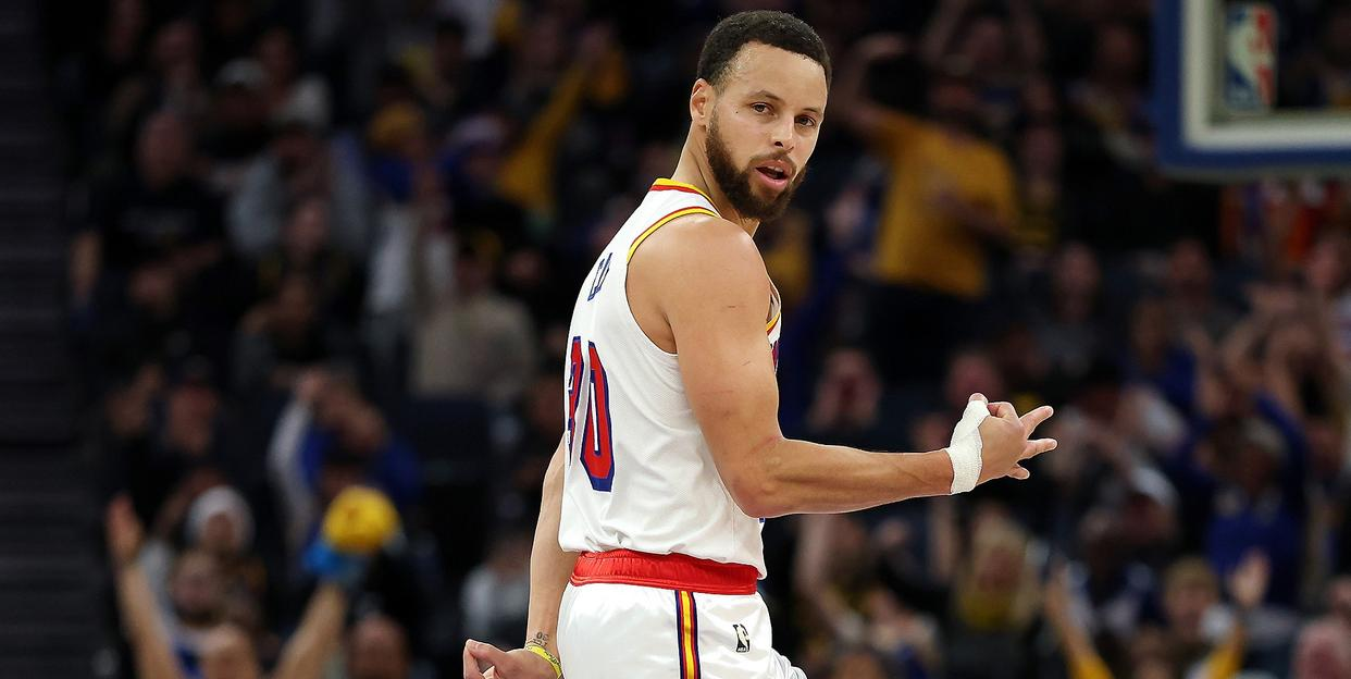 勇士力克小牛，库里全场高效得分