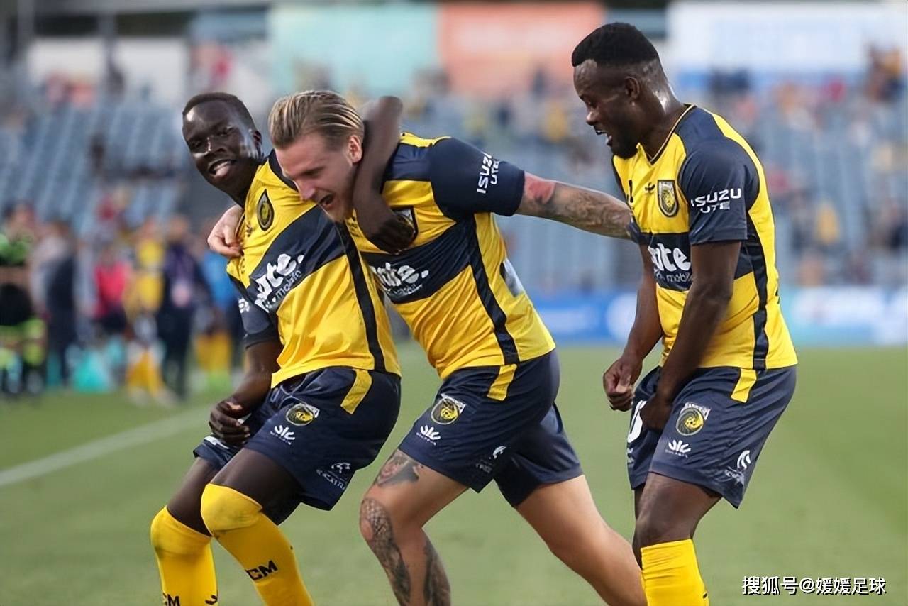 包含奥斯纳布吕克主场大胜，士气高涨的词条