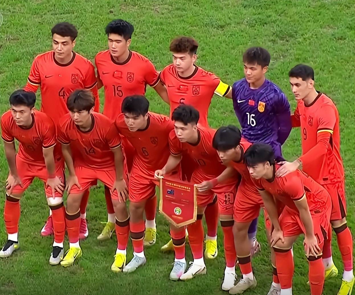 关于中国足球职业联赛开启新一轮对决,惊心动魄!的信息 关于中国足球职业联赛开启新一轮对决,惊心动魄!的信息